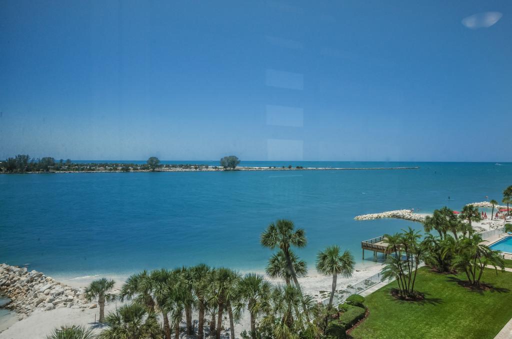 Dreamview Beachfront Hotel & Resort Clearwater Beach Exterior foto